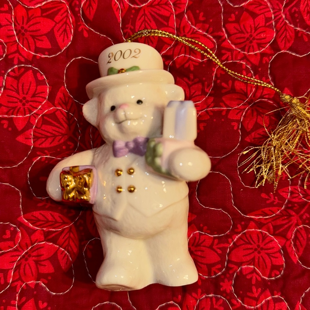 VINTAGE 2002 Lenox Porcelain China Bear w/ Gifts Christmas Ornament 4"
